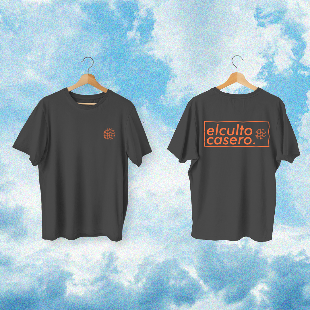 Camiseta Clásica Negra | El Culto Casero